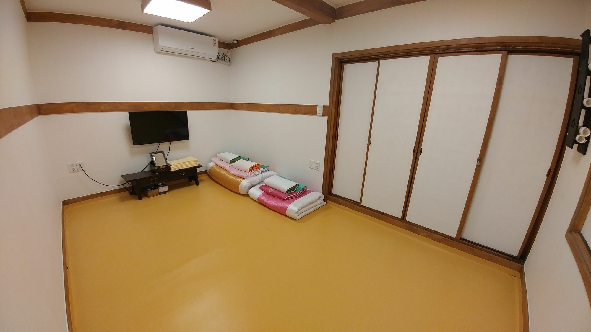 Bukchon Hyosunjae Guesthouse Сеул Экстерьер фото