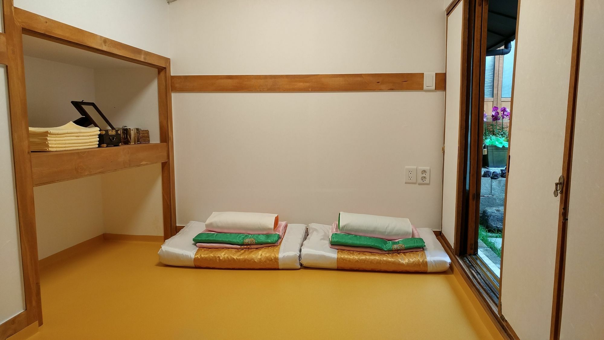 Bukchon Hyosunjae Guesthouse Сеул Экстерьер фото