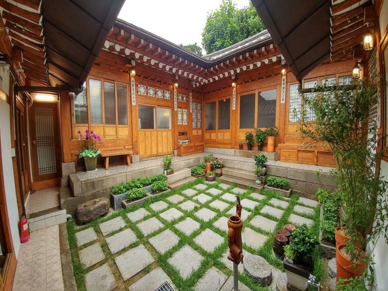 Bukchon Hyosunjae Guesthouse Сеул Экстерьер фото